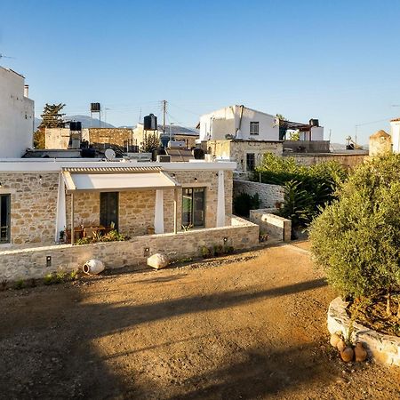 Papadia Luxury Apartments Pitsidia Esterno foto
