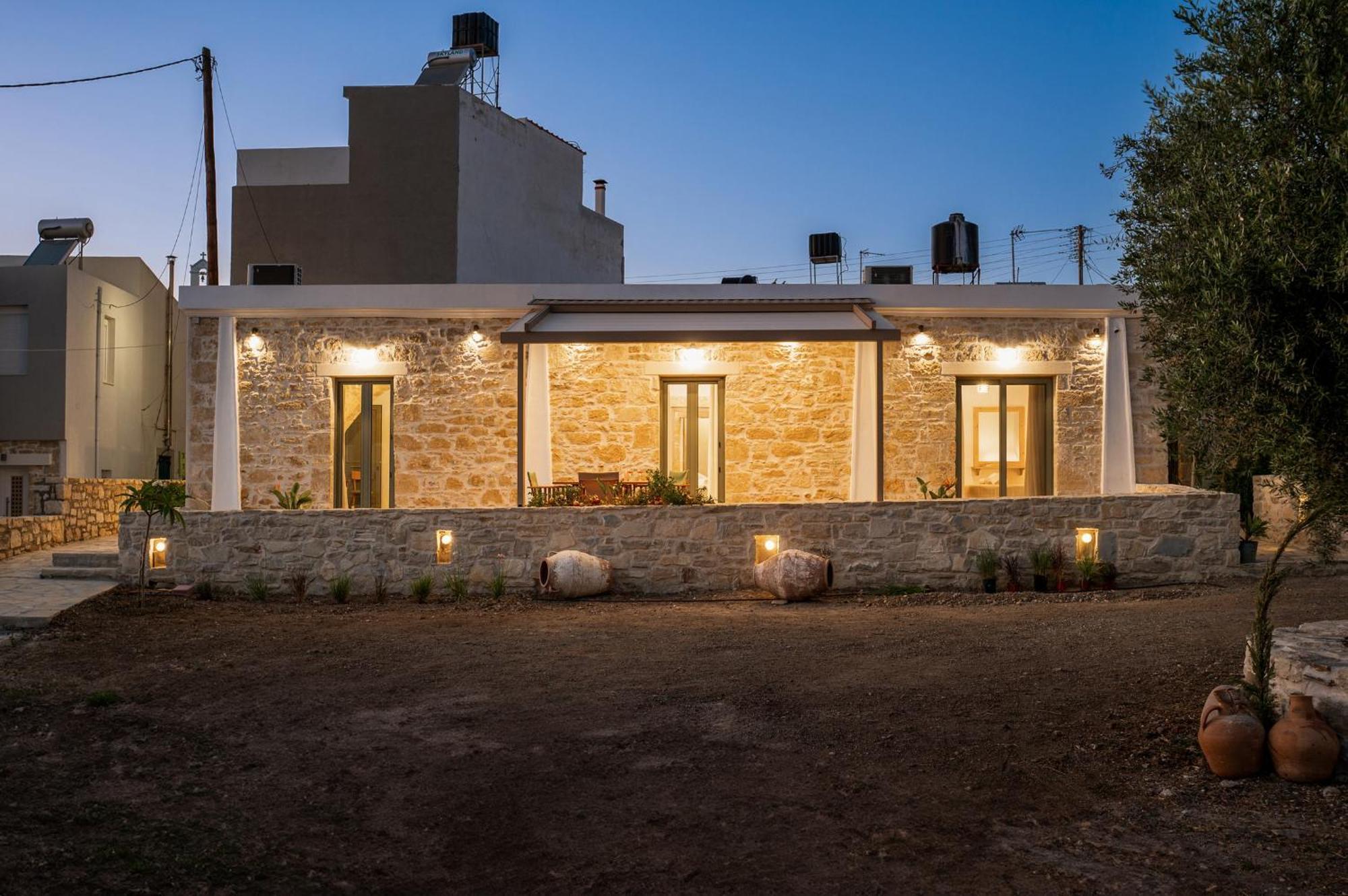 Papadia Luxury Apartments Pitsidia Esterno foto
