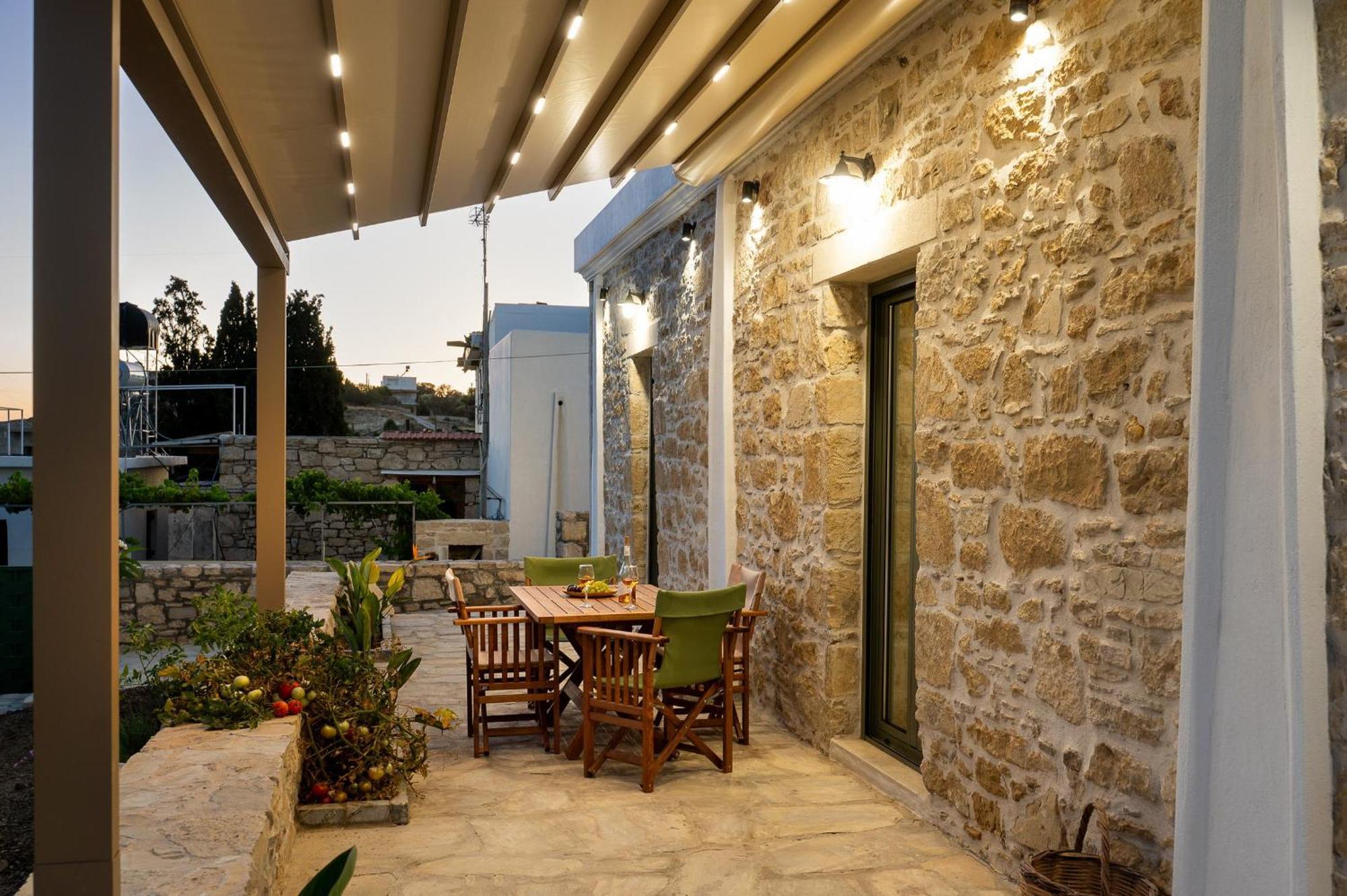Papadia Luxury Apartments Pitsidia Esterno foto