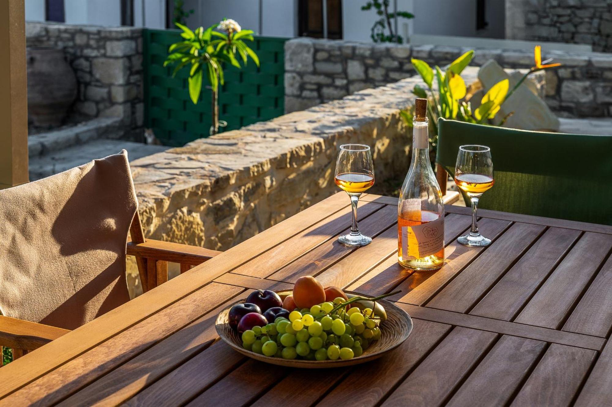 Papadia Luxury Apartments Pitsidia Esterno foto