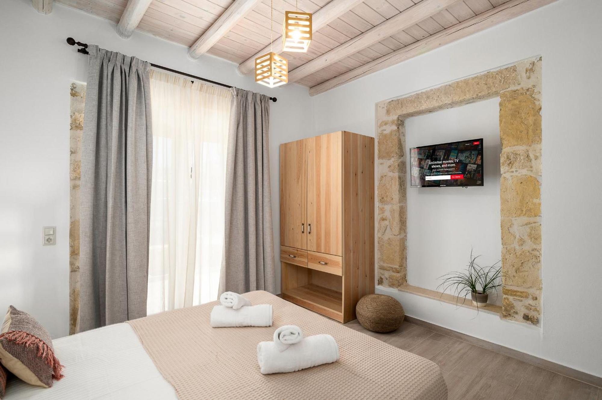 Papadia Luxury Apartments Pitsidia Esterno foto